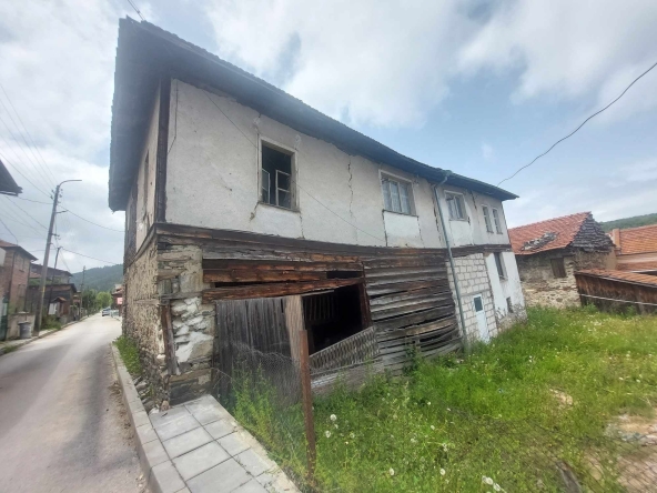 Къща в Пловдив, Централна гара - 140 кв.м за 71 €/кв.м - Снимка #1