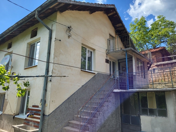 Къща в Перник, Васил Левски - 150 кв.м за 400 €/кв.м - Снимка #1