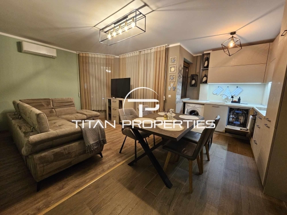 Дава се под наем Двустаен апартамент в Варна, Младост 1 - 52 кв.м за 598.23 € - Снимка #1