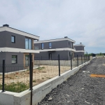 Къща в с. Звездица, Област Варна - 216 кв.м за 815 €/кв.м - Снимка #1