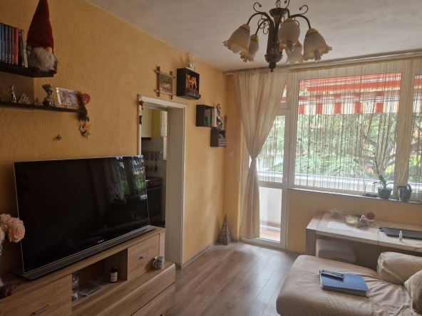 Двустаен апартамент в Асеновград - 63 кв.м за 688 €/кв.м - Снимка #1