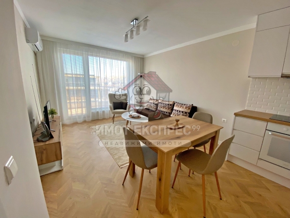 Дава се под наем Двустаен апартамент в Асеновград - 55 кв.м за 318.75 € - Снимка #1