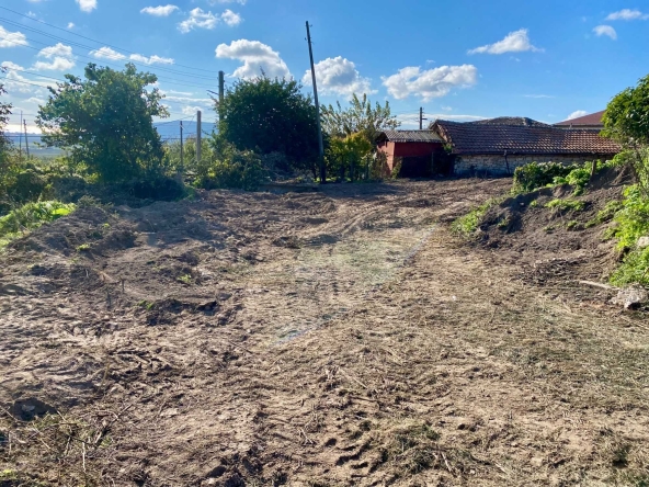 Парцел в с. Рогачево, Област Добрич - 525 кв.м за 71 €/кв.м - Снимка #1