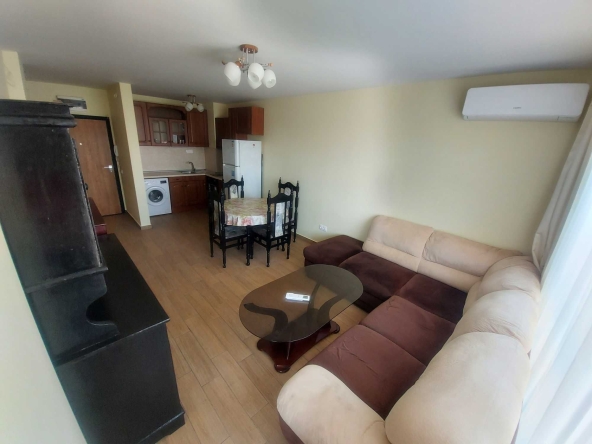 Дава се под наем Двустаен апартамент в София, Връбница 1 - 65 кв.м за 380 € - Снимка #1
