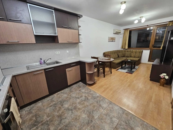 Дава се под наем Двустаен апартамент в Варна, Левски - 65 кв.м за 510 € - Снимка #1