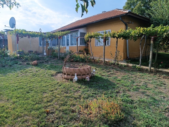 Къща в с. Ситово, Област Силистра - 70 кв.м за 575 €/кв.м - Снимка #1