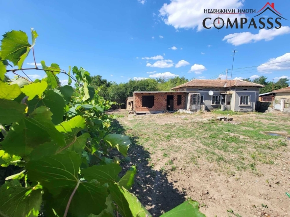 Къща в с. Стефан Караджа, Област Добрич - 53 кв.м за 510 €/кв.м - Снимка #1