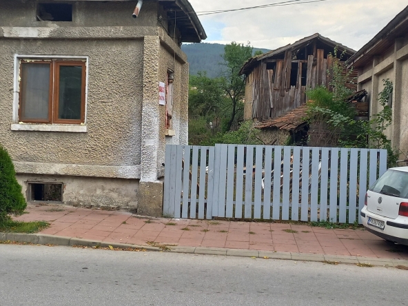 Къща в с. Дорково, Област Пазарджик - 60 кв.м за 94444445 €/кв.м - Снимка #1