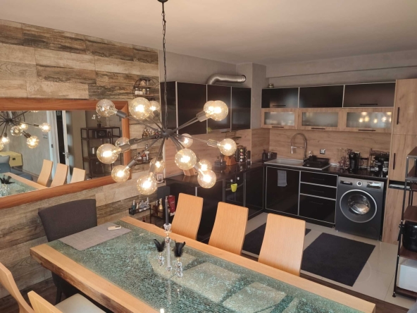 Тристаен апартамент в Търговище, Боровец - 100 кв.м за 1020 €/кв.м - Снимка #1