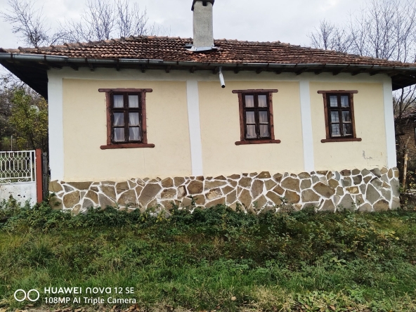 Къща в с. Илаков рът, Област Велико Търново - 50 кв.м за 1000 €/кв.м - Снимка #1