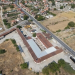 Дава се под наем Промишлена сграда в с. Йоаким Груево, Област Пловдив - 1400 кв.м за 2550 € - Снимка #1