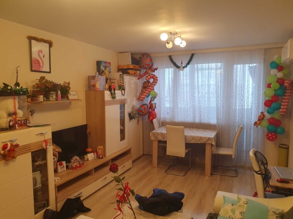 Дава се под наем Двустаен апартамент в София, Люлин 5 - 43 кв.м за 114999 € - Снимка #1