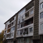 Тристаен апартамент в Шумен, Военно училище - 92 кв.м за 870 €/кв.м - Снимка #1