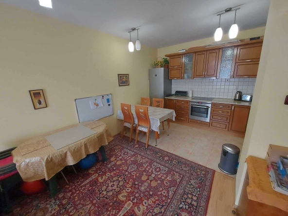 Двустаен апартамент в Търговище, Вароша - 85 кв.м за 1380 €/кв.м - Снимка #1