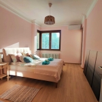 Дава се под наем Тристаен апартамент в София, Център - 70 кв.м за 714 € - Снимка #1