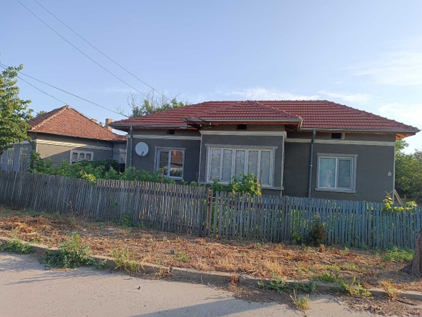 Къща в с. Ситово, Област Силистра - 1414 кв.м за 15 €/кв.м - Снимка #1