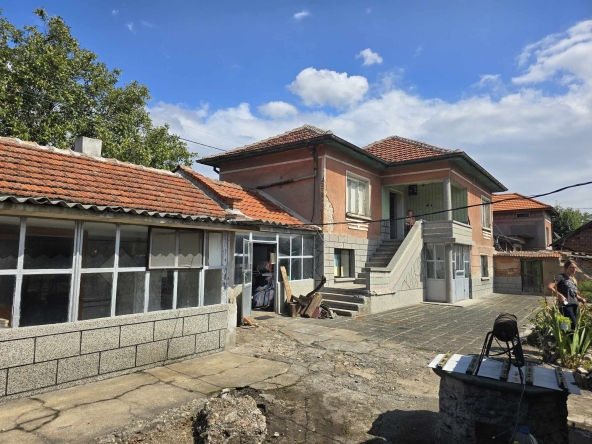 Къща в Гълъбово - 120 кв.м за 192 €/кв.м - Снимка #1