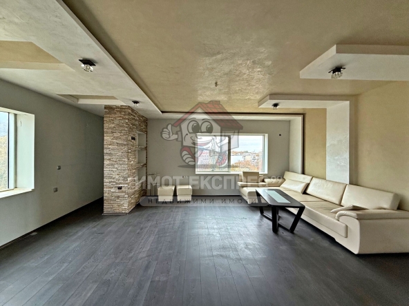 Тристаен апартамент в Асеновград - 101 кв.м за 1288 €/кв.м - Снимка #1