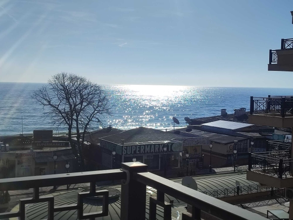 Двустаен апартамент в к.к. Златни пясъци - 68 кв.м за 1692 €/кв.м - Снимка #1