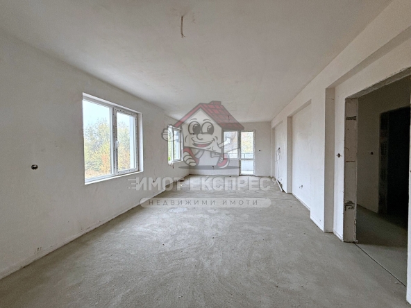 Тристаен апартамент в Асеновград - 101 кв.м за 859 €/кв.м - Снимка #1