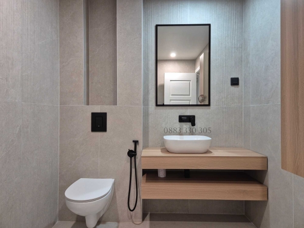 Тристаен апартамент в София, Център - 71 кв.м за 4212 €/кв.м - Снимка #1