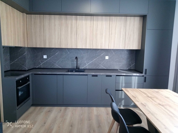 Дава се под наем Двустаен апартамент в Варна, Базар Левски - 50 кв.м за 484.5 € - Снимка #1