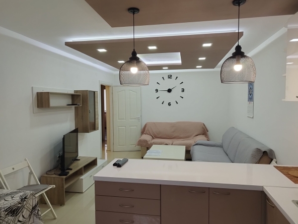 Дава се под наем Двустаен апартамент в Козлодуй - 70 кв.м за 331.5 € - Снимка #1