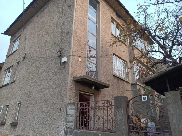 Къща в Тутракан - 79 кв.м за 614 €/кв.м - Снимка #1