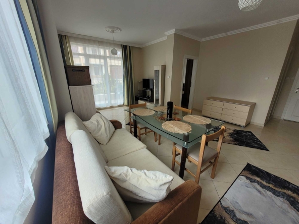 Дава се под наем Двустаен апартамент в к.к. Слънчев бряг - 65 кв.м за 510 € - Снимка #1