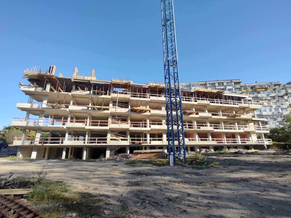 Двустаен апартамент в Варна, Възраждане 1 - 57 кв.м за 1000 €/кв.м - Снимка #1