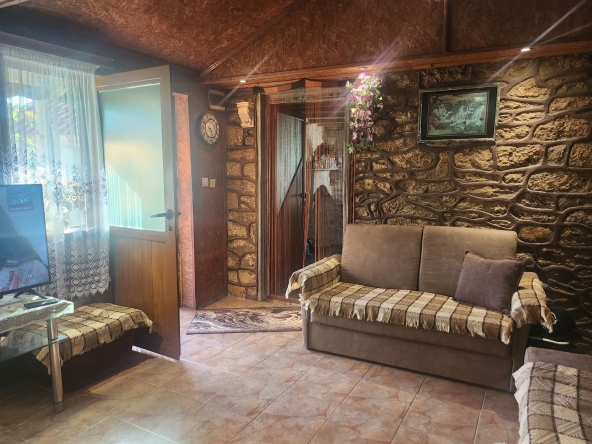 Къща в с. Николаевка, Област Варна - 80 кв.м за 975 €/кв.м - Снимка #1