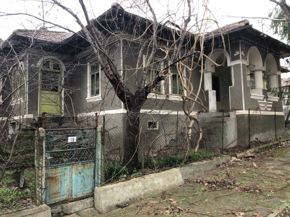 Къща в с. Гарван, Област Силистра - 120 кв.м за 128 €/кв.м - Снимка #1