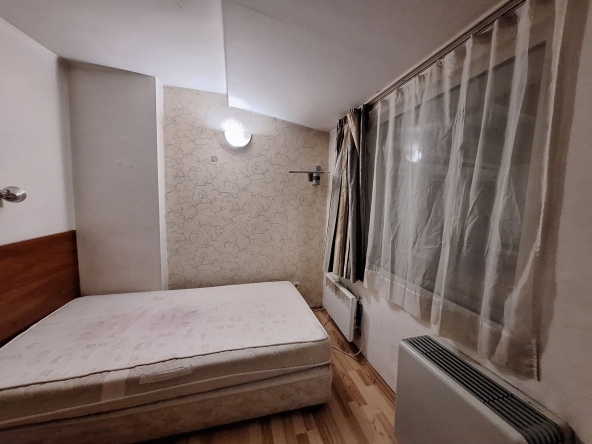Дава се под наем Едностаен апартамент в София, Център - 28 кв.м за 255 € - Снимка #1