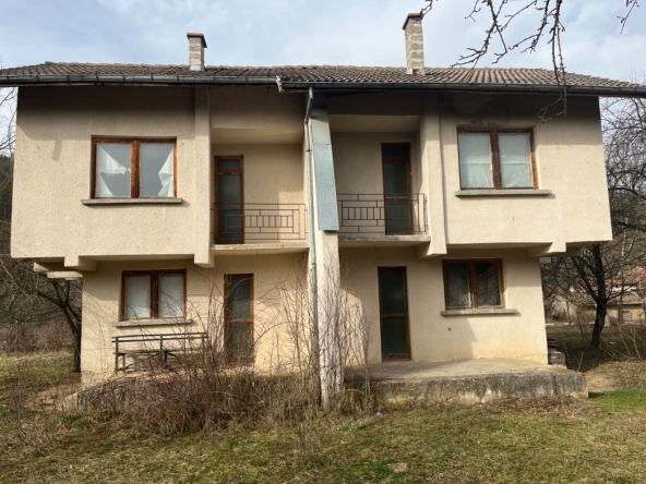 Къща в Ботевград - 140 кв.м за 429 €/кв.м - Снимка #1