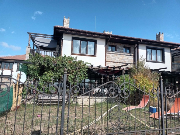 Къща в Кнежа - 150 кв.м за 206 €/кв.м - Снимка #1