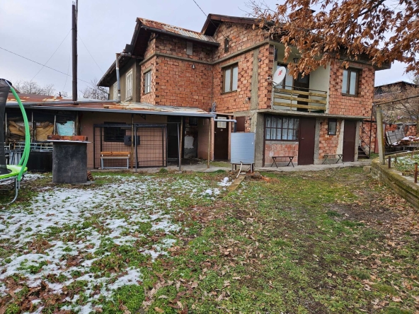 Къща в Дупница - 55 кв.м за 742 €/кв.м - Снимка #1