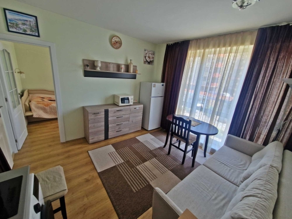 Двустаен апартамент в к.к. Слънчев бряг - 44 кв.м за 1250 €/кв.м - Снимка #1