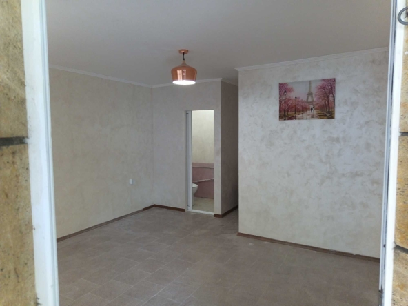 Дава се под наем Офис в Варна, Левски - 32 кв.м за 255 € - Снимка #1