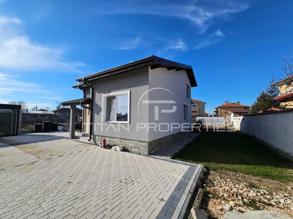 Къща в с. Труд, Област Пловдив - 1000 кв.м за 255 €/кв.м - Снимка #1