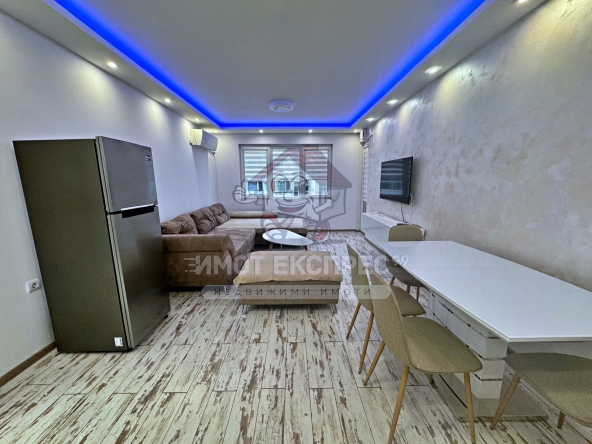 Дава се под наем Двустаен апартамент в Асеновград - 60 кв.м за 331.5 € - Снимка #1