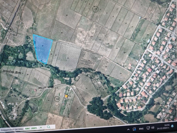 Земеделски имот в с. Глухар, Област Кърджали -  кв.м за 3145 €/дка - Снимка #1