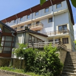 Хотел в с. Горно Изворово, Област Стара Загора - 3264 кв.м за 310 €/кв.м - Снимка #1