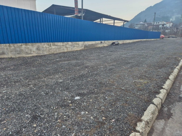 Дава се под наем Парцел в Своге - 400 кв.м за 193.8 € - Снимка #1