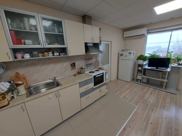 Четиристаен апартамент в Търговище, Център - 90 кв.м за 1473 €/кв.м - Снимка #1