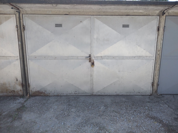 Гараж / Паркомясто в Горна Оряховица - 18 кв.м за 624 €/кв.м - Снимка #1