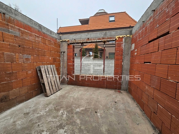 Къща в с. Труд, Област Пловдив - 180 кв.м за 1223 €/кв.м - Снимка #1