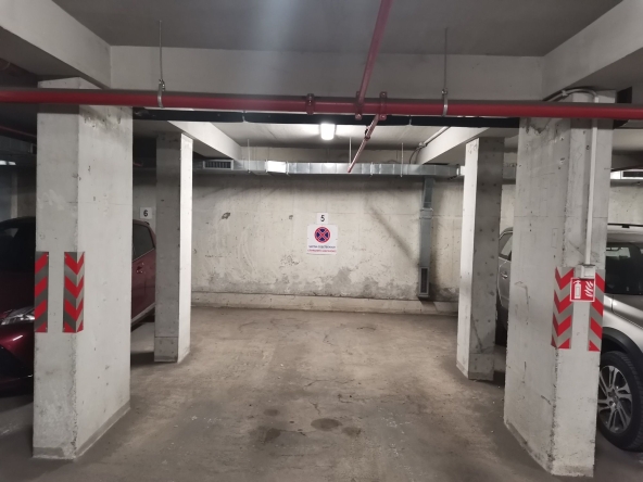 Дава се под наем Гараж / Паркомясто в Варна, Централна поща - 16 кв.м за 102 € - Снимка #1