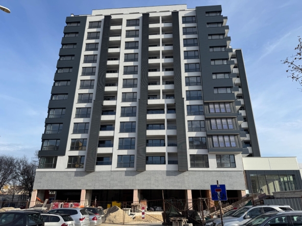 Четиристаен апартамент в Русе, Център - 148 кв.м за 1703 €/кв.м - Снимка #1