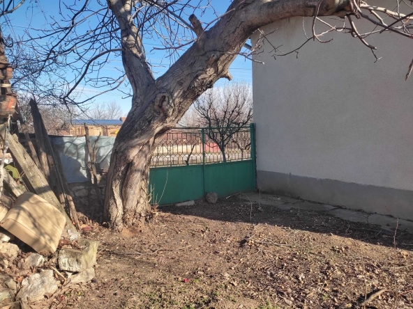 Парцел в София, Център - 1170 кв.м за 11 €/кв.м - Снимка #1