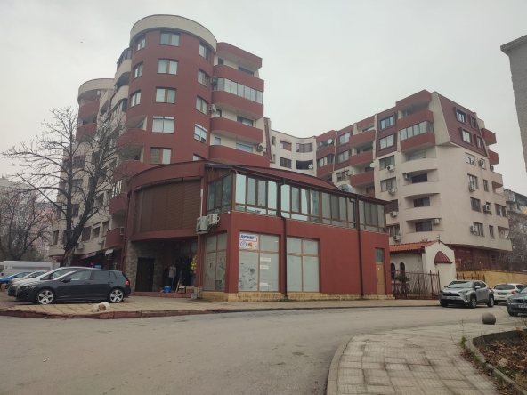 Гараж / Паркомясто в Хасково, Орфей - 22 кв.м за 1043 €/кв.м - Снимка #1